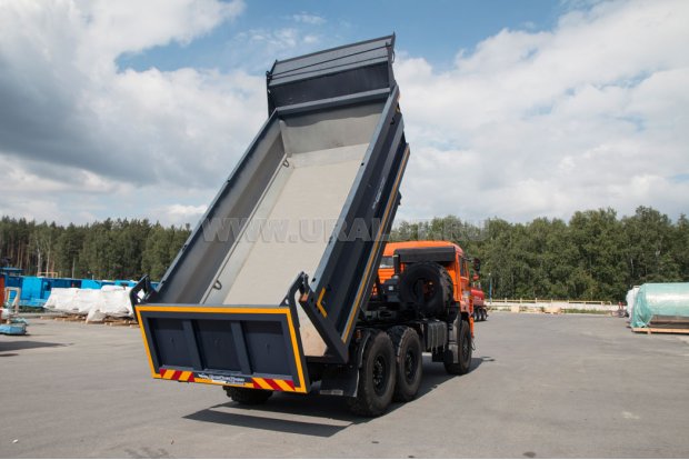 Самосвал Камаз