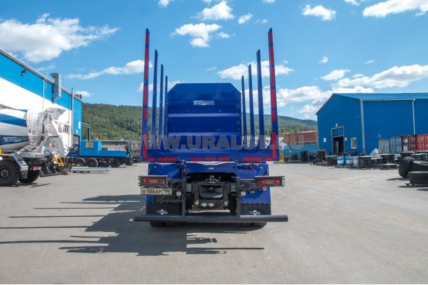 Сортиментовоз VOLVO FM-TRUCK 