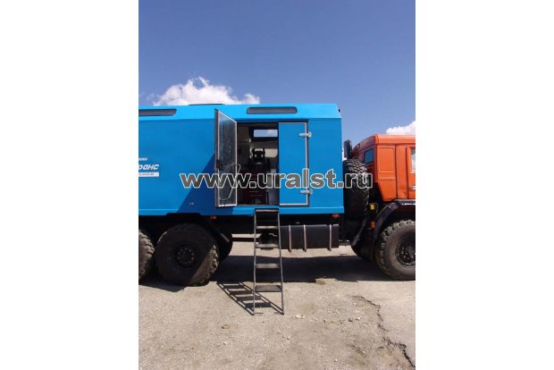 Вход в ремонтный отсек