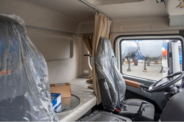 Спальное место в кабине водителя