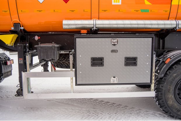 Боковая защита