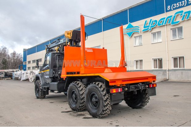 Лесовозный тягачУрал  4320-NEXT с гидроманипулятором ОМТЛ-97