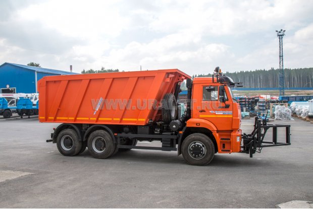 Самосвальный автомобиль Камаз 6520-6012-43