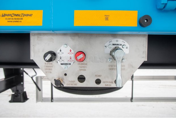 Стояночный тормоз, управление пневмоподвеской