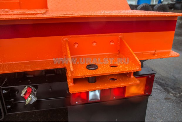 Проушина для страховочного троса роспуска