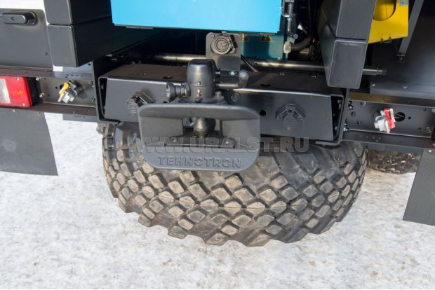 Заднее сцепное устройство