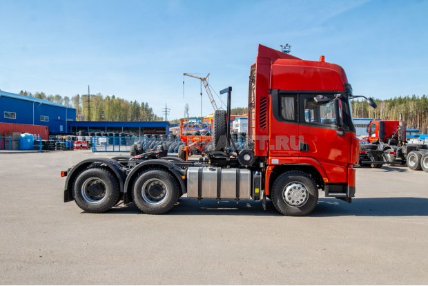 Седельный тягач УСТ 5453 SHACMAN (ШАКМАН) SX42584V324 6х4