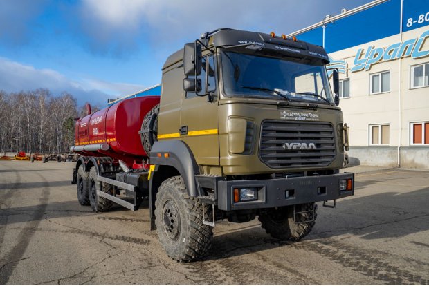 Автоцистерна для питьевой воды АЦПТ-10НО УСТ 5453 Урал 4320-4971-58 сп.м. Евро-2 насос, обогрев