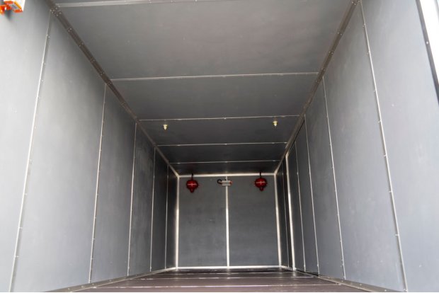 Отсек для ВВ с отделкой из жаропрочных и огнестойких материалов