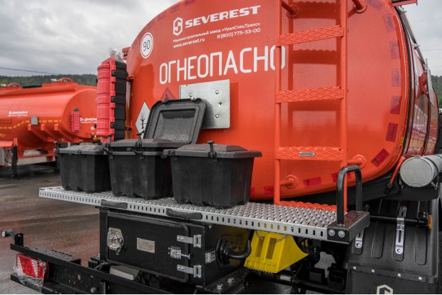 Ящики для песка и кошмы