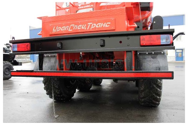 Противоподкатный брус полуприцепа