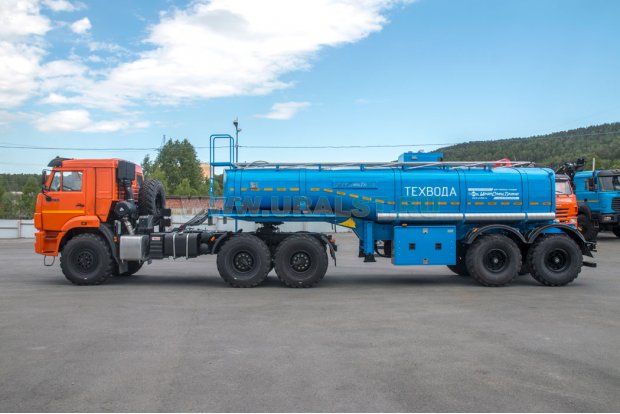 Полуприцеп-цистерна для технической воды