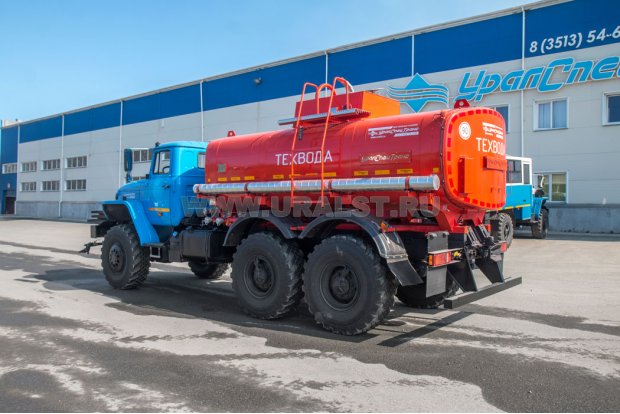 Автоцистерна для техводы АЦВ-10 УСТ 5453 Урал 5557-1112-72Е5, поливомоечная рейка 