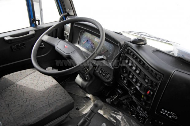Приборная панель Камаз
