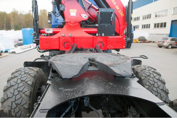 Седельно-сцепное устройство тягача