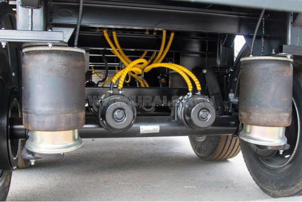 Пневматическая подвеска полуприцепа