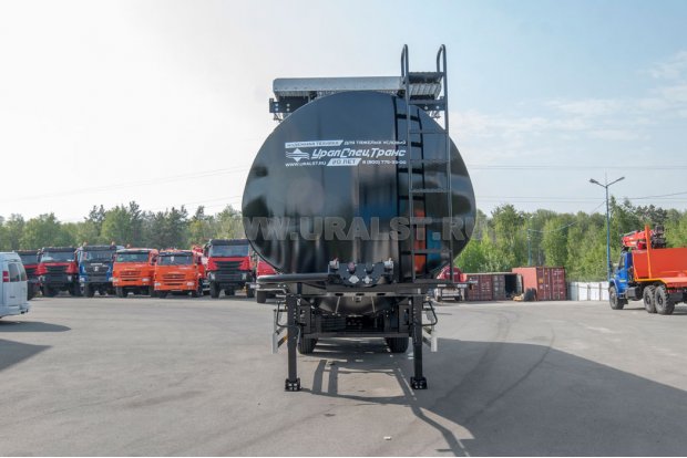 Полуприцеп-цистерна ППЦН 38КТ-32 SAF УСТ 9465 термос, нар. нерж, внутр. 5 мм, черн, высота ССУ 1450 мм