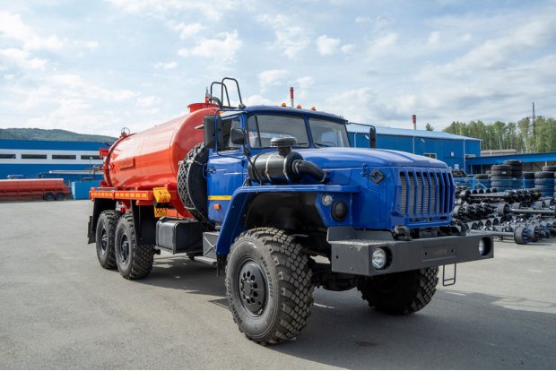 Вакуумная машина  МВ-10-ОД КО УСТ 5453 Урал 4320-1951-60