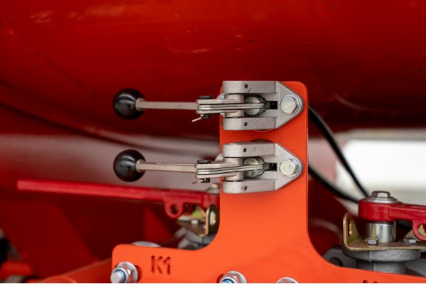 Рычаги управления донными клапанами