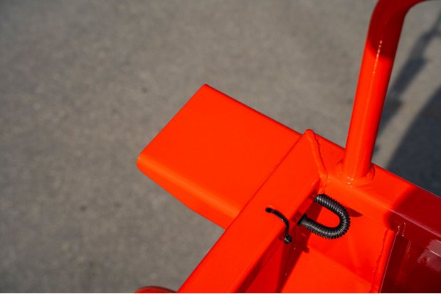 Место под проблесковый маячок