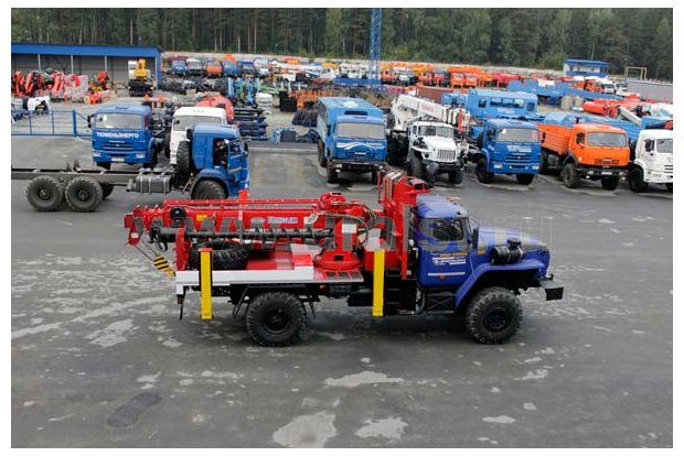 БКМ Урал с крано-буровой установкой Kanglim KDC 5600