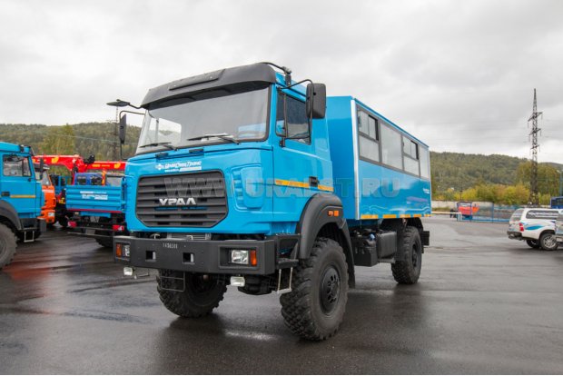 Автобус вахтовый Урал 32552-3020-79Е5 ГПА 