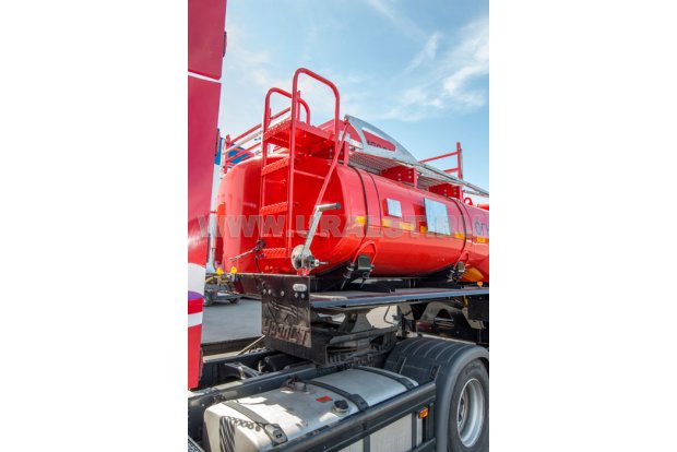 Лестница на площадку обслуживания цистерны