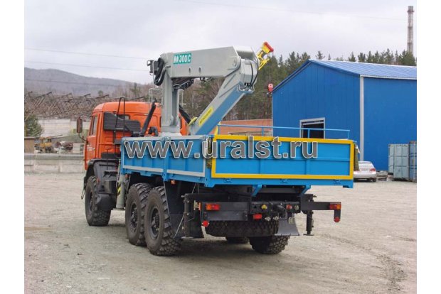 бортовой камаз с кму ИФ 300