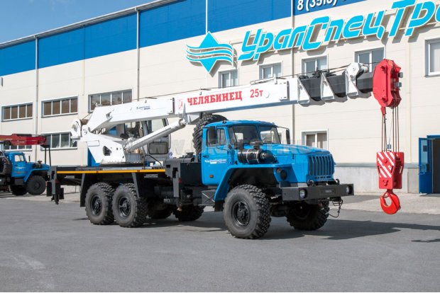 Автокран Челябинец КС-55732 25 тонн