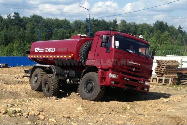 Автоцистерна для технической воды АЦВ-16