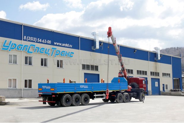 Седельный тягач Урал 44202-82М с КМУ ИТ-180 + Полуприцеп бортовой ППБ 35-31-12К