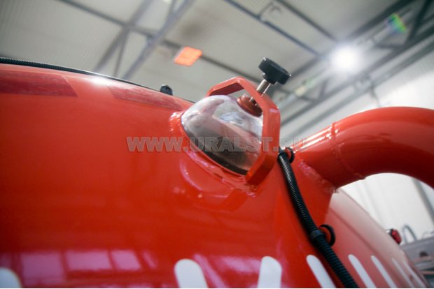 Окно уровня для вакуумных емкостей