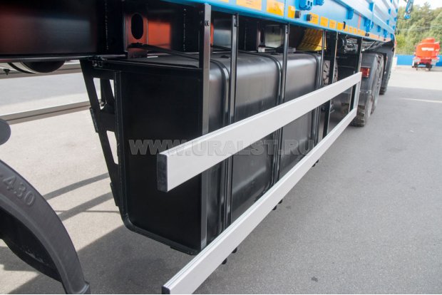 Топливный бак для рамных полуприцепов