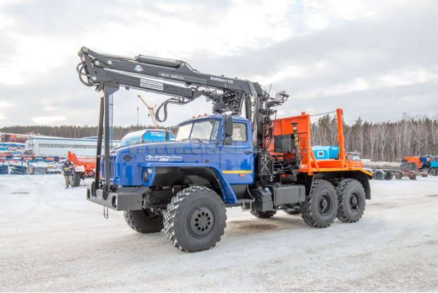 Лесовоз с манипулятором Майман 110S УСТ 54538D  Урал 5557-60Е5