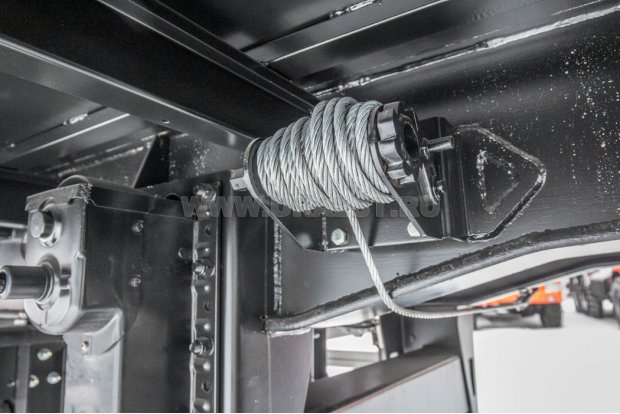 Механическая тросовая лебёдка