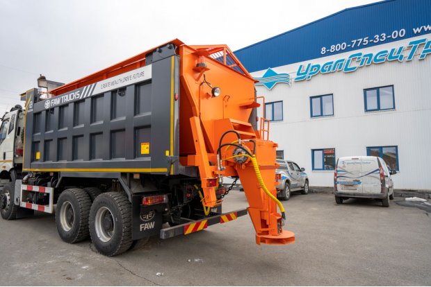 Пескоразбрасыватель