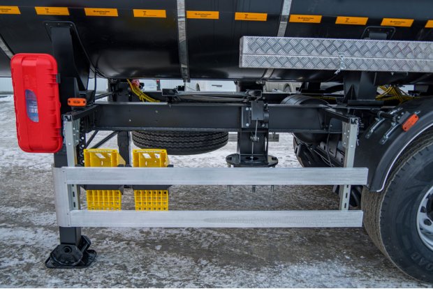 Боковая защита