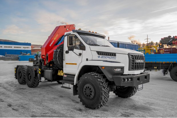 Седельный тягач с КМУ ИМ-320 УСТ 5453 Урал NEXT 4320-72
