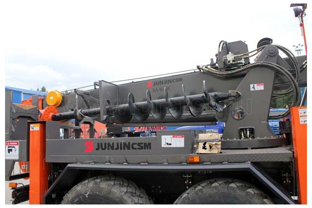 Бурильно-крановая машина