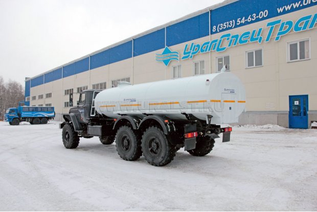Автоцистерна для пищевых жидкостей АЦПТ-9,5 на шасси Урал