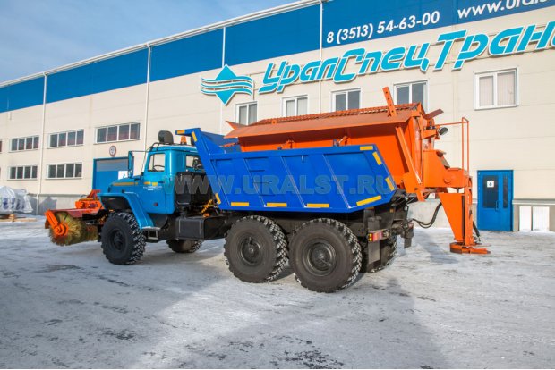 Машина для содержания дорог ВМКД-15 на шасси Урал 55571-60