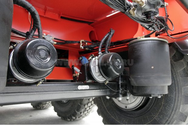 Подъемная ось. Пневматический баллон