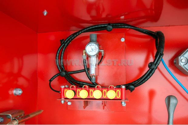 Блок пневмоуправления донными клапанами