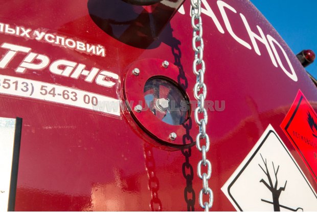 Указатель уровня жидкости в цистерне