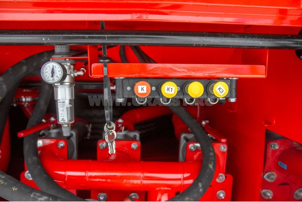 Блок пневмоуправления донными клапанами