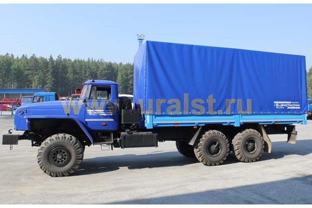 Урал боротовой 4320 с тентом