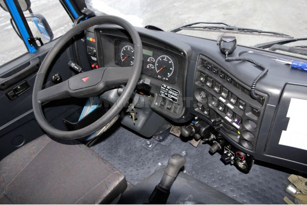 Приборная панель Камаз 5350-42
