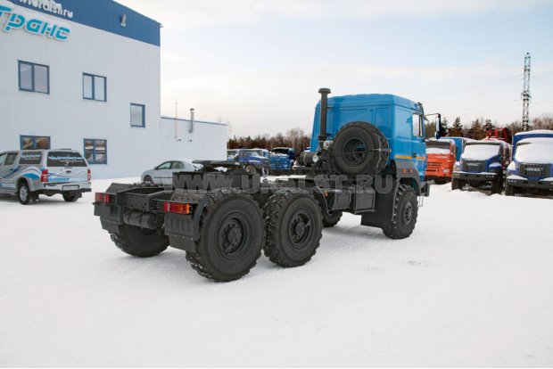 Седельный тягач УСТ 5453 Урал 5557-4512-82Е5