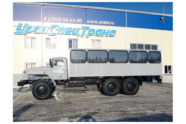 Вахтовый автобус Урал