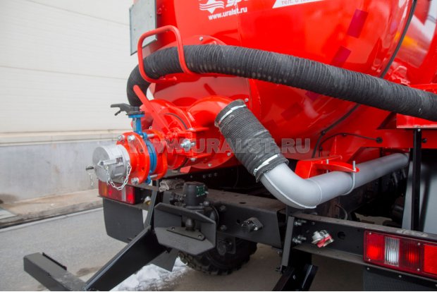 Сливной заборный узел